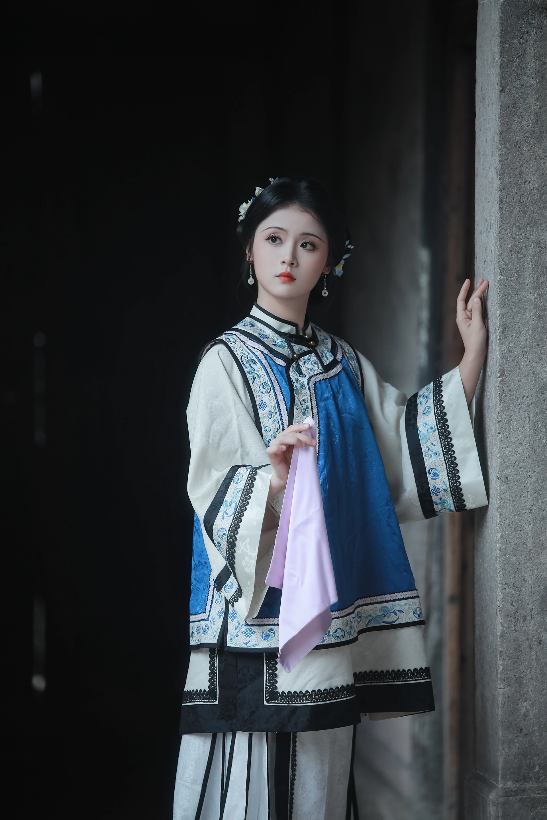 [YITUYU艺图语]2024.10.09 胭脂泪 何香菇 1